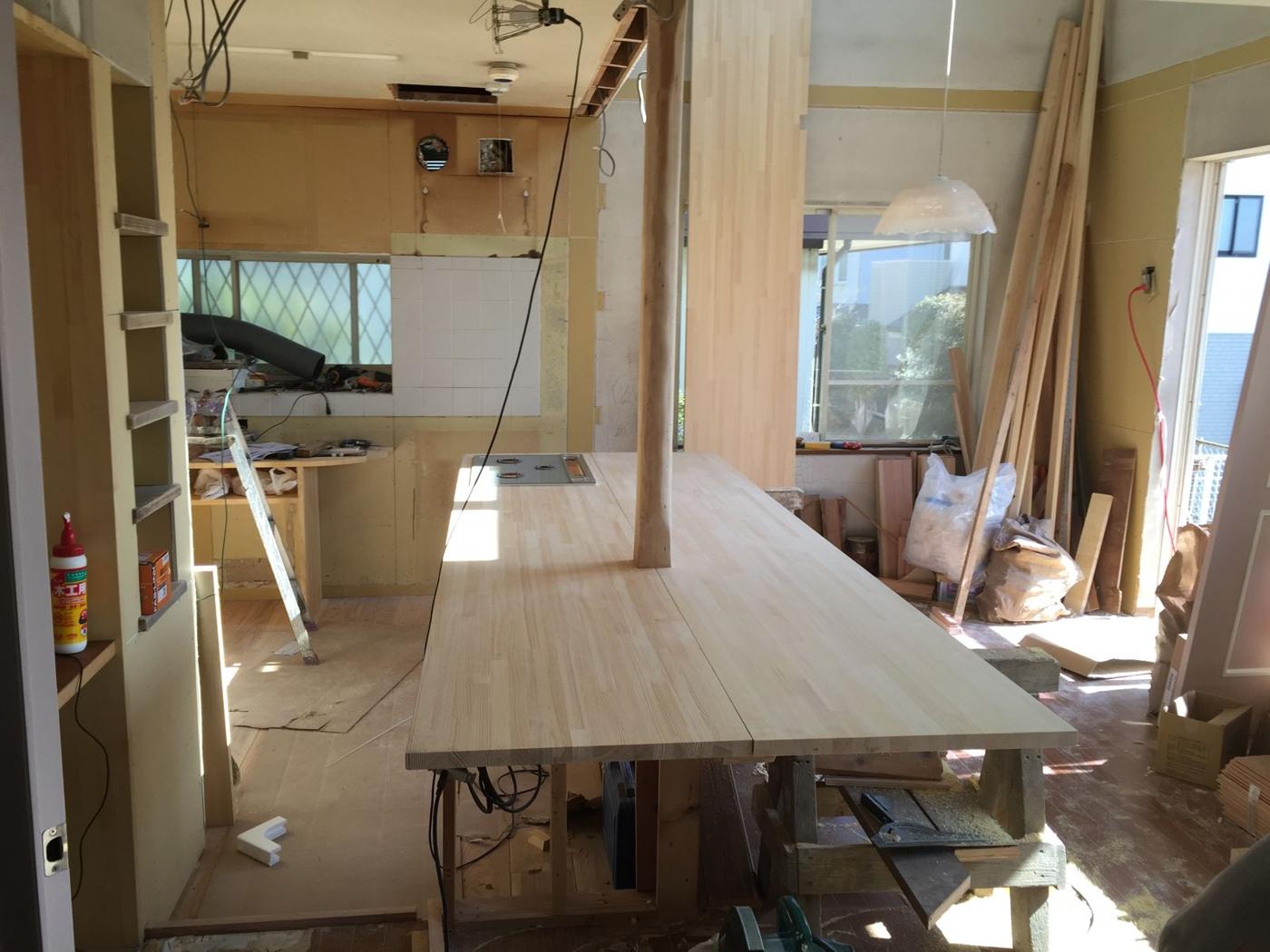 IYB — 飯田善郎ベンヤミンの作品（一枚板の家具・木の空間）