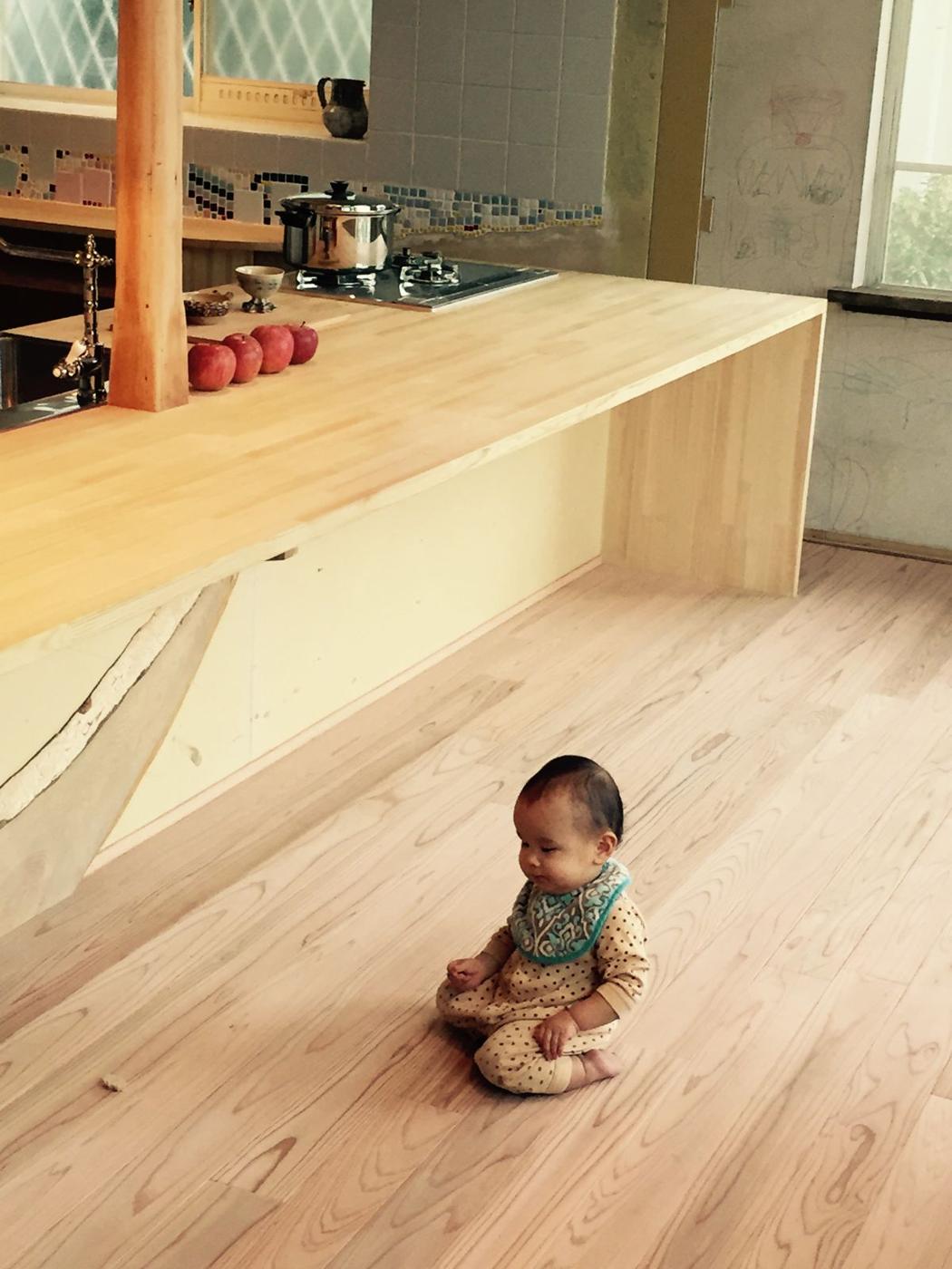 IYB — 飯田善郎ベンヤミンの作品（一枚板の家具・木の空間）