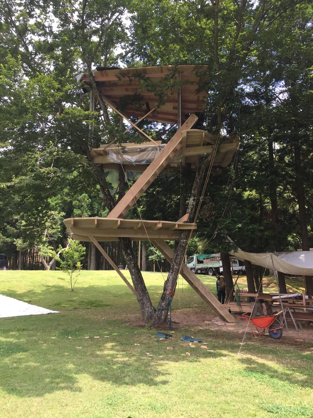 IYB — 飯田善郎ベンヤミンの作品（一枚板の家具・木の空間）