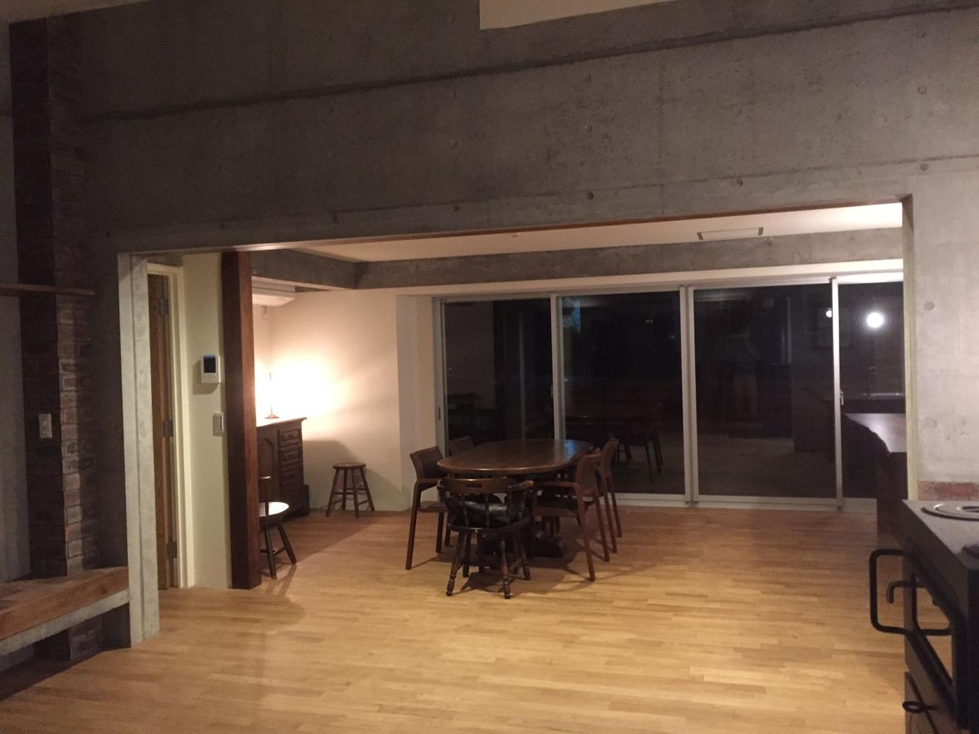 IYB — 飯田善郎ベンヤミンの作品（一枚板の家具・木の空間）
