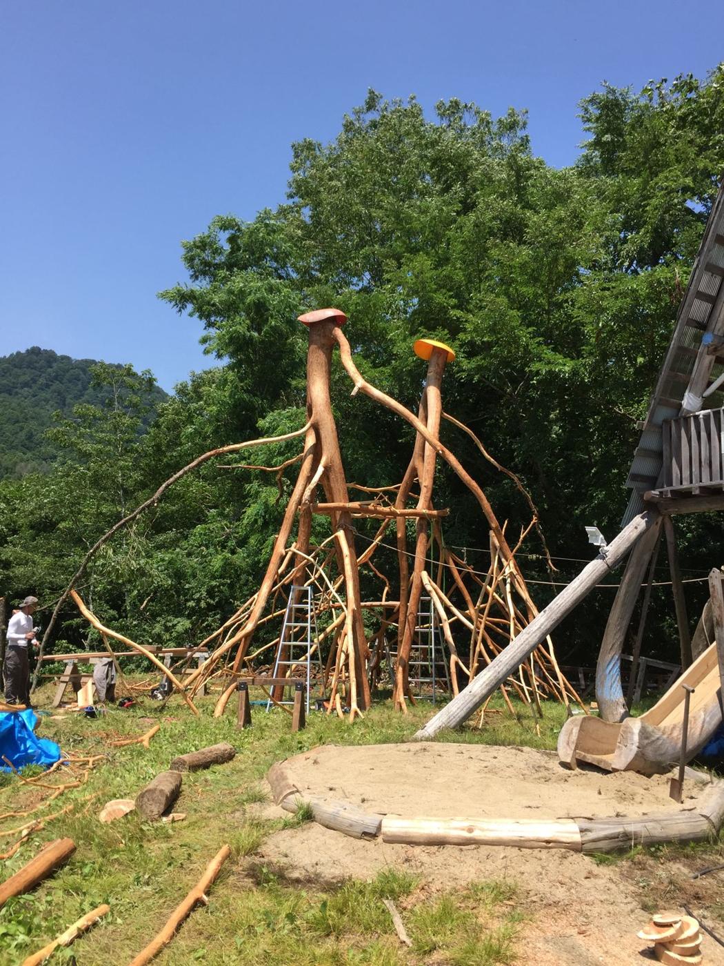 IYB — 飯田善郎ベンヤミンの作品（一枚板の家具・木の空間）