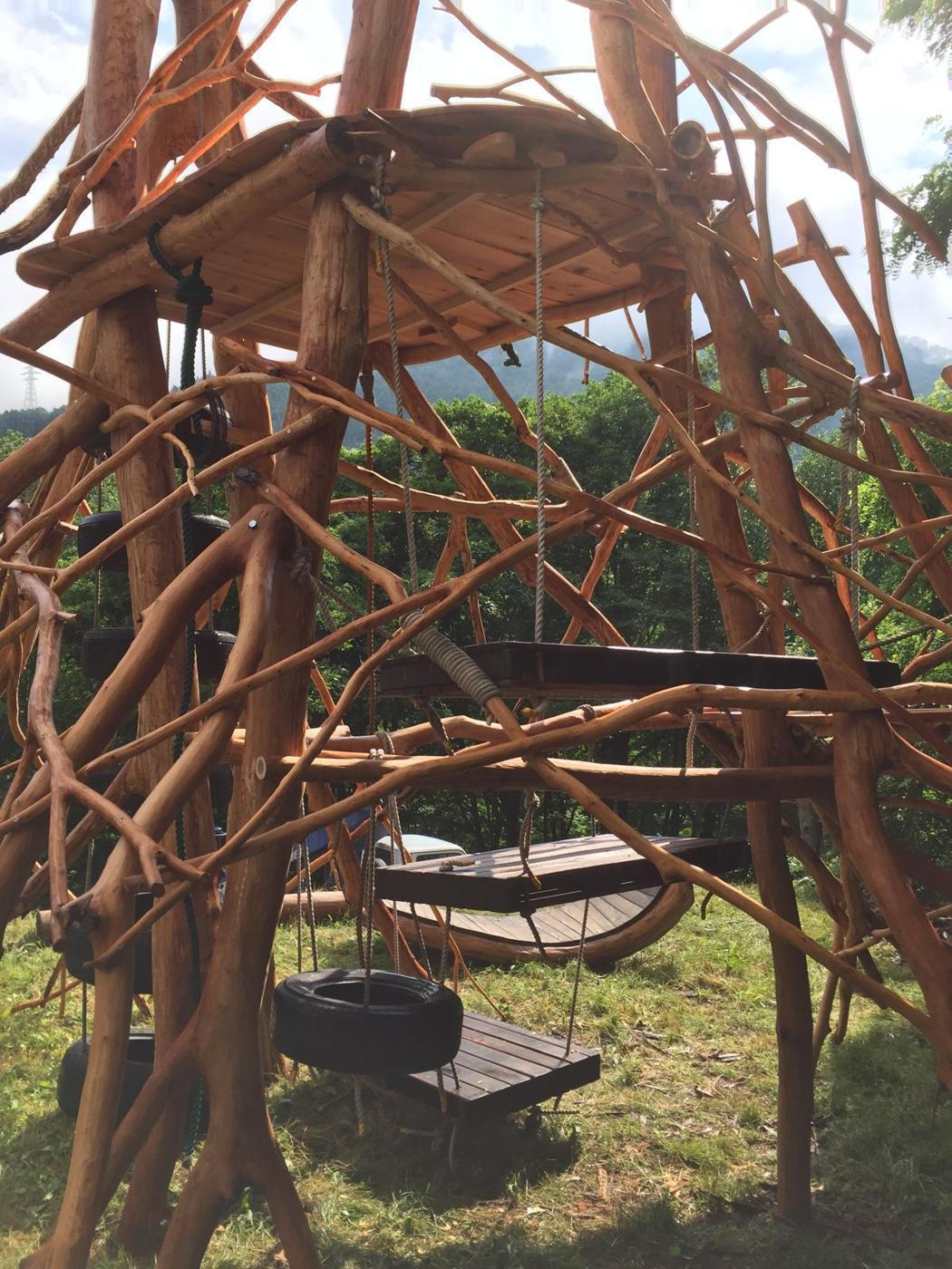 IYB — 飯田善郎ベンヤミンの作品（一枚板の家具・木の空間）