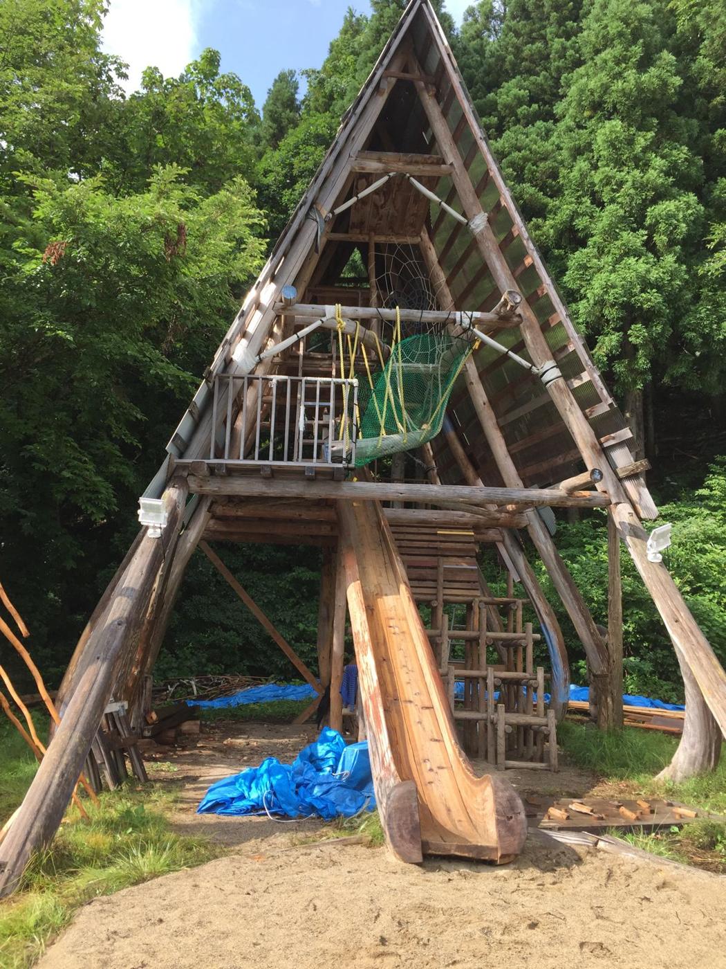 IYB — 飯田善郎ベンヤミンの作品（一枚板の家具・木の空間）