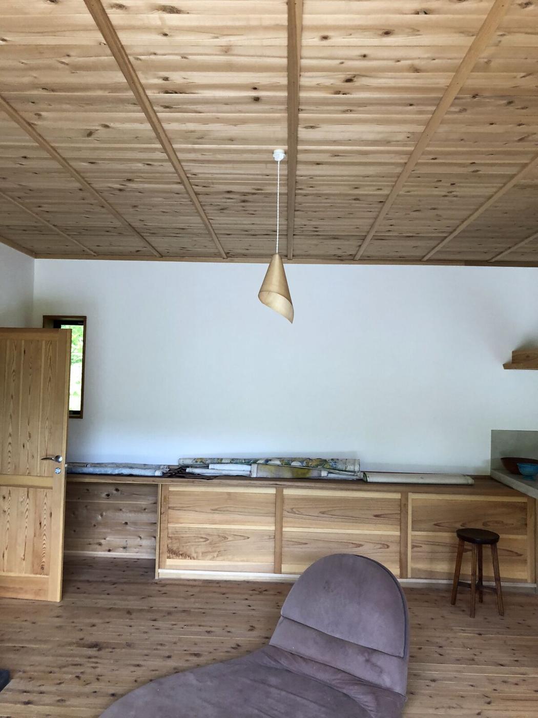 IYB — 飯田善郎ベンヤミンの作品（一枚板の家具・木の空間）