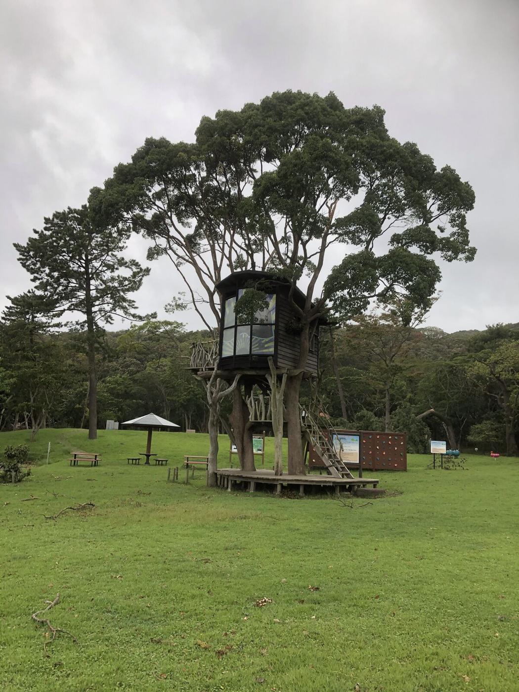 IYB — 飯田善郎ベンヤミンの作品（一枚板の家具・木の空間）